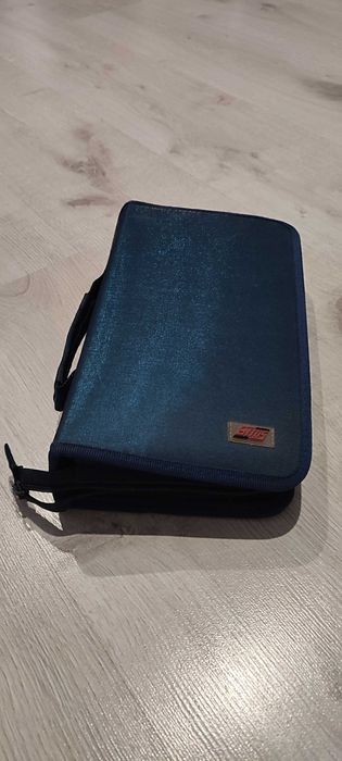 Etui do płyt CD na suwak