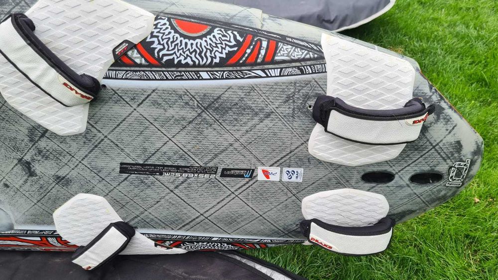 Deska Windsurfing STARBOARD ISonic carbon 107L