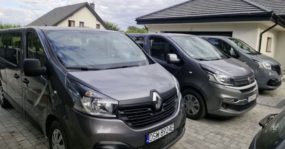 Wypożyczalnia samochodów osobowych, wynajem busa 9 osobowego