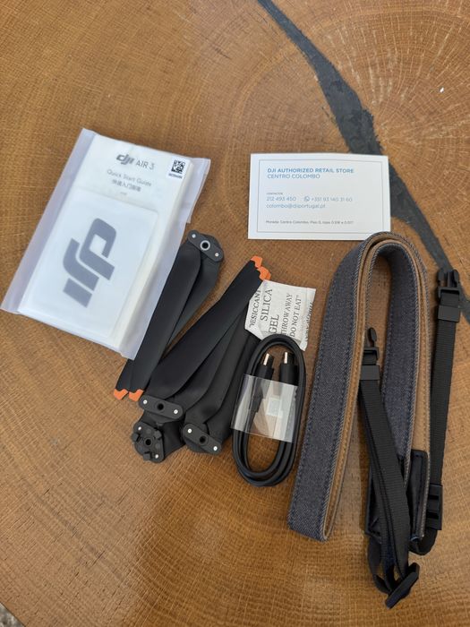 Drone Dji Air 3 RC2  Fly more Combo