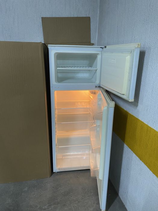 Frigorifico eletronia 144 cm