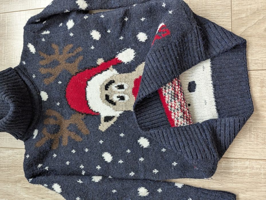 Кофта ,гольф новорічний 7-8 років