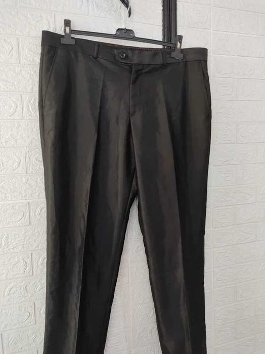 Spodnie rozmiar xl cena 15 zł