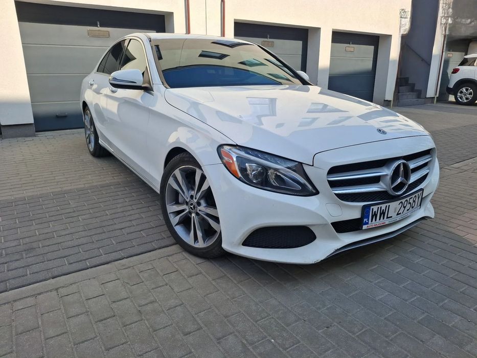 Mercedes-Benz Klasa C Mercedes C 300 Avantgarde 9G-Tronic Prywatnie