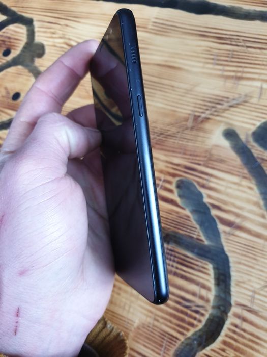 Samsung Galaxy А8 з пам'яттю 4/32ГБ