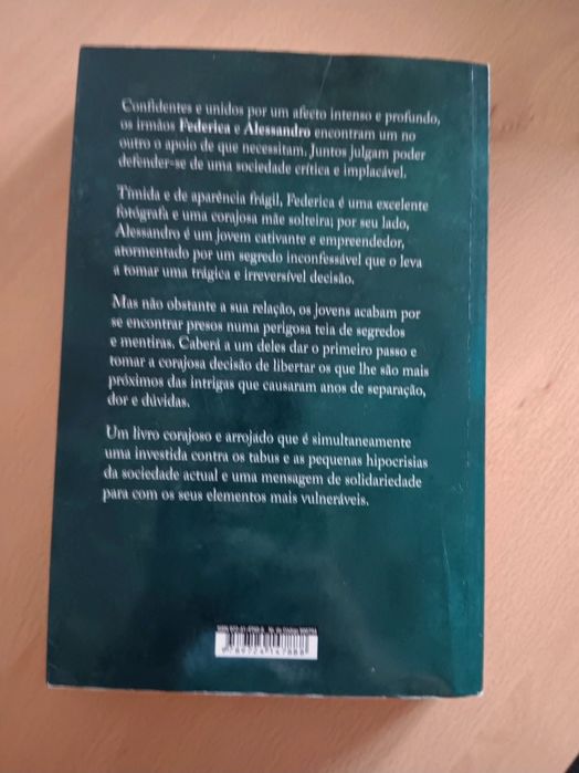 Livro: A Fogueira das Mentiras