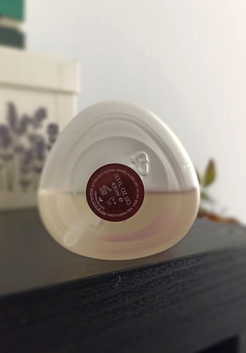 Estee Lauder Micro Essence Sakura