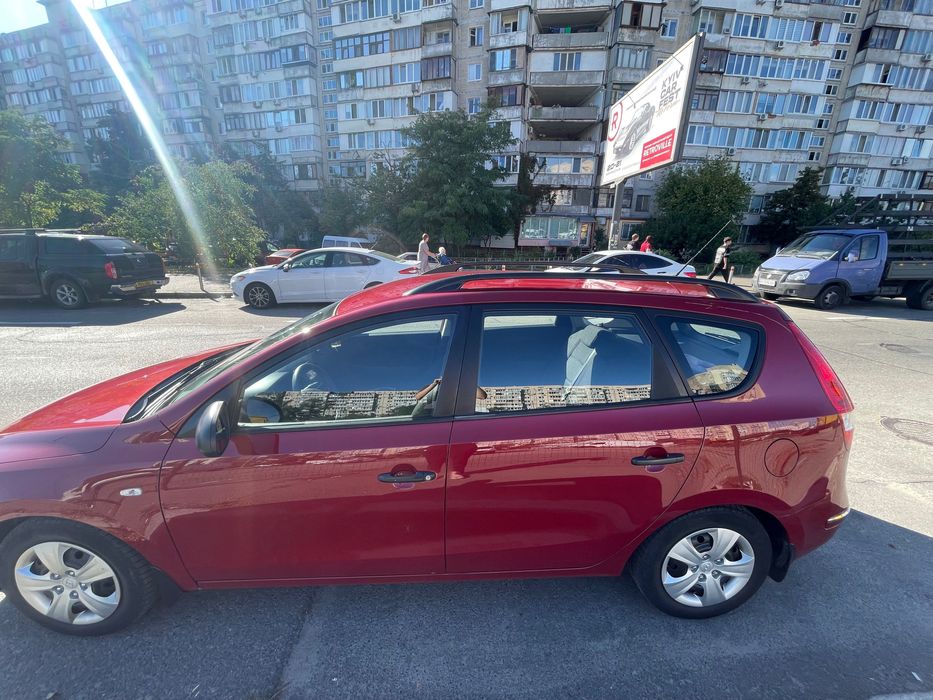 Продається авто Hyundai i30 2009