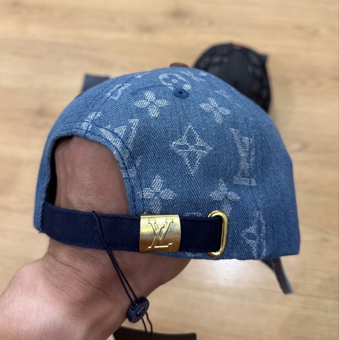 Кепка Louis Vuitton розпродаж