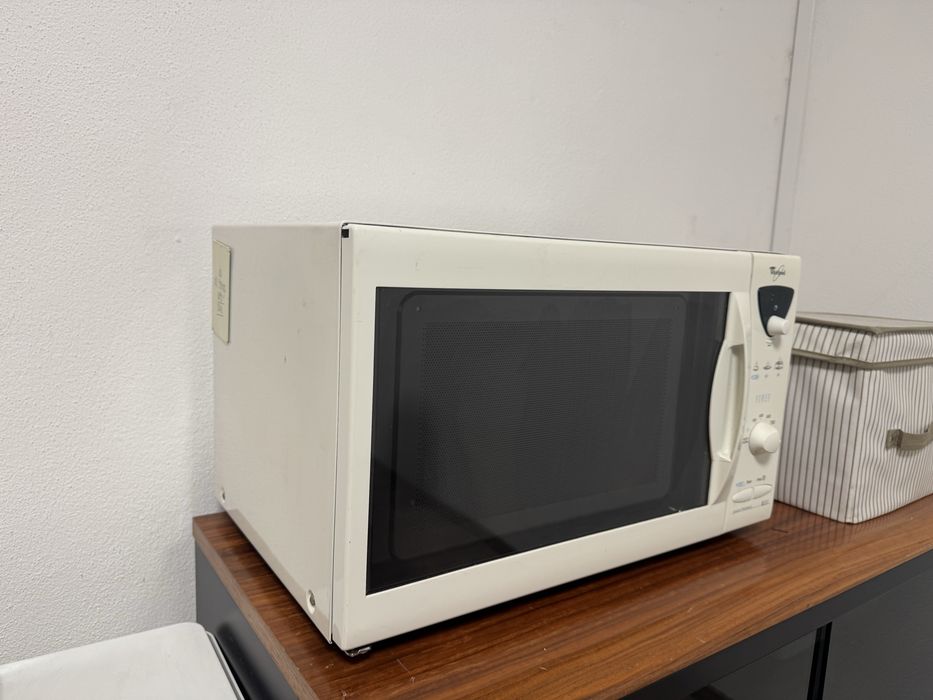 Microondas whirlpool M591