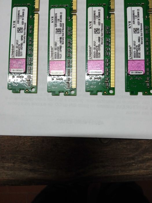 Memória RAM Kingston DDR3 4 X 1 GB low profile