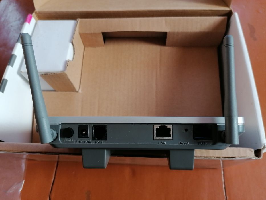 Роутер, інтернет, телефон, телебачення інше.