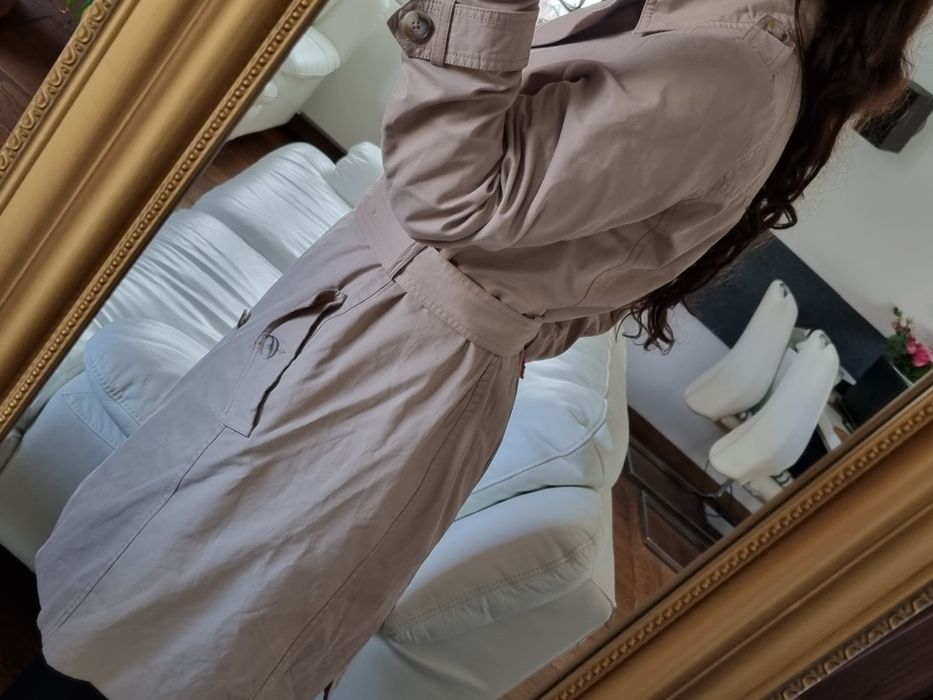 Beżowy wiosenny płaszczyk trencz prochowiec S. Oliver rozmiar M.
Szero