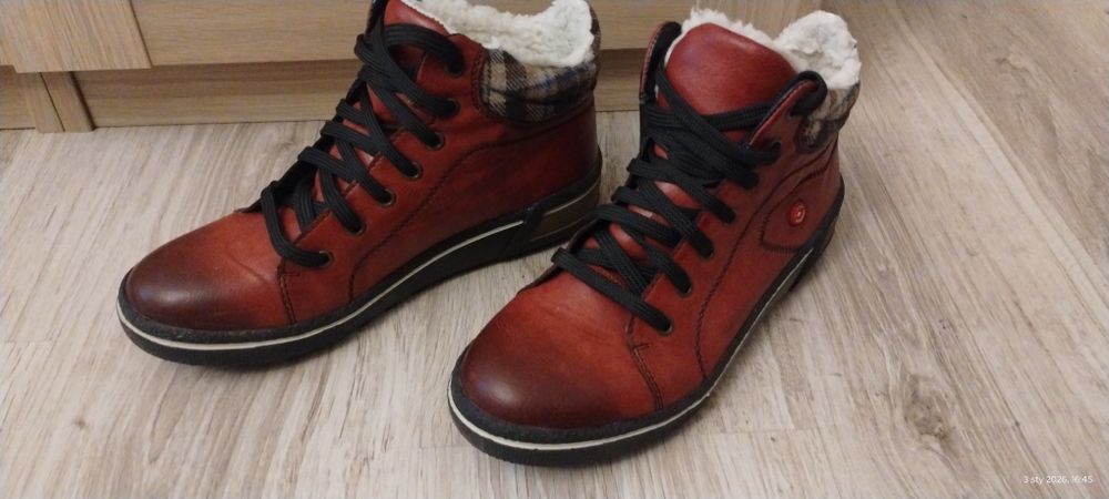 Buty damskie Rieker zimowe, ocieplenie z owczej wełny, rozmiar 40
