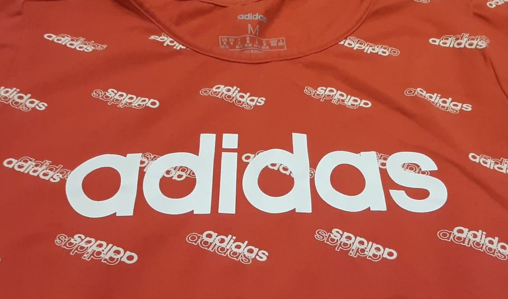 T-Shirt Adidas czerwony z białymi logo