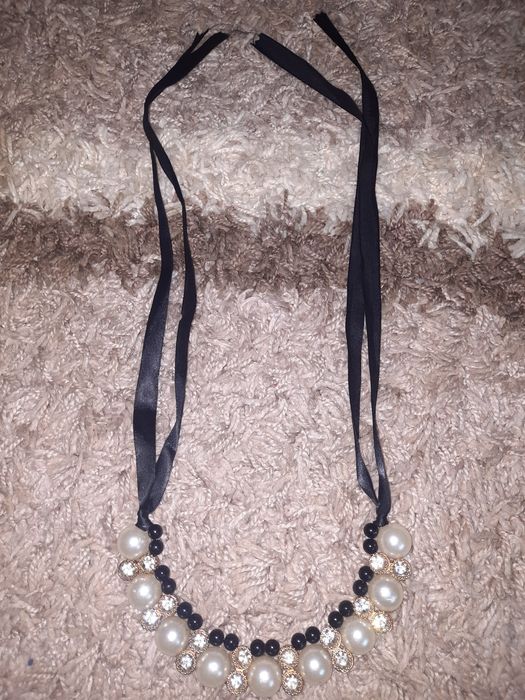 Нарядне дуже гарне Кольє