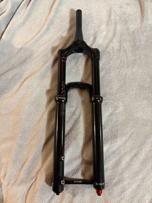 Rock Shox Yari RC motion control