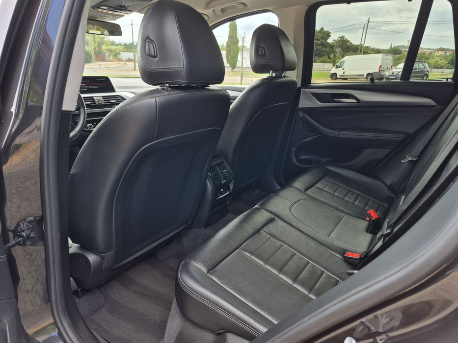 BMW X3 - 2020 | GARANTIA | 18d sDrive AUTO