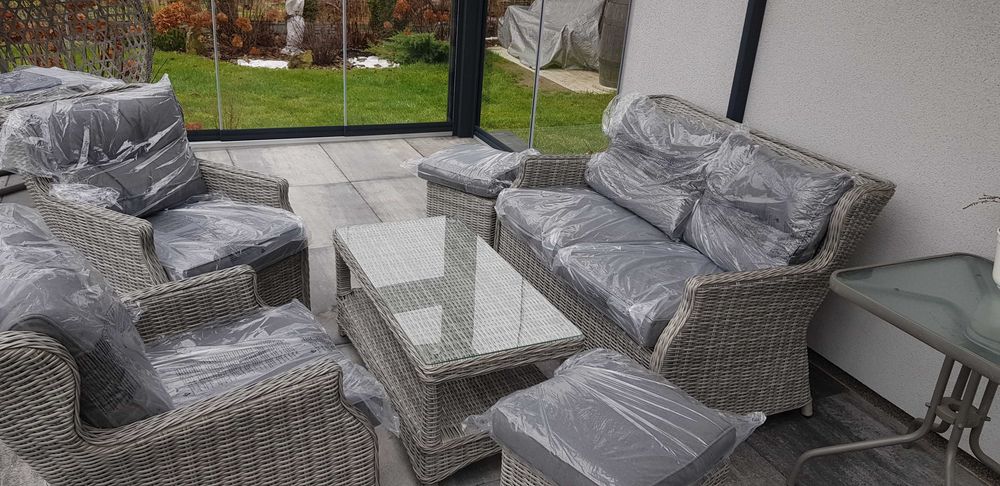 Zestaw mebli ogrodowych z technorattanu Trivento 2