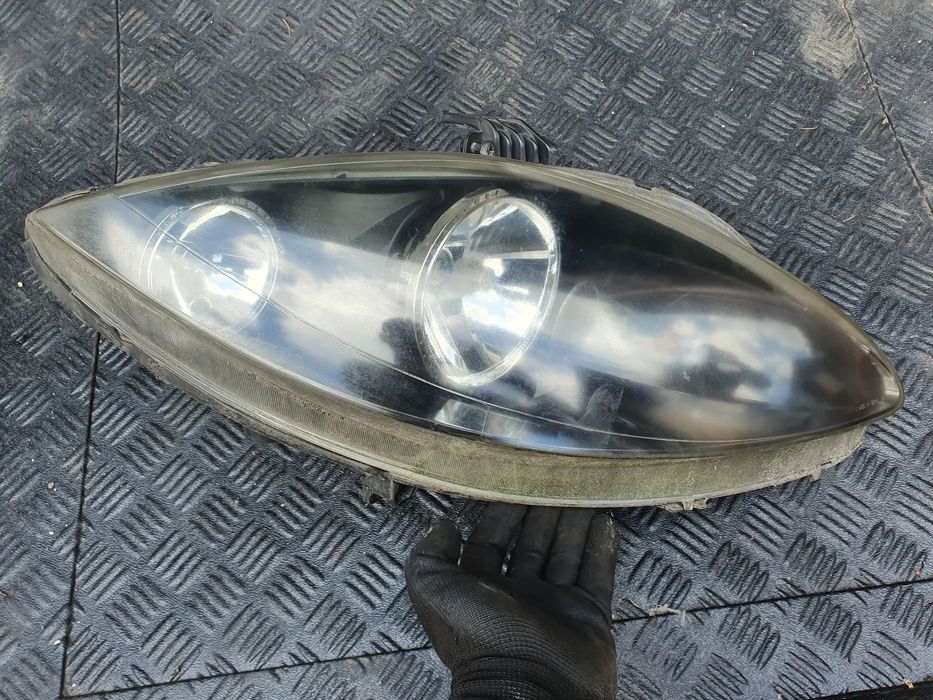 LAMPA PRAWY PRZÓD TYC SEAT LEON II EU EUROPA