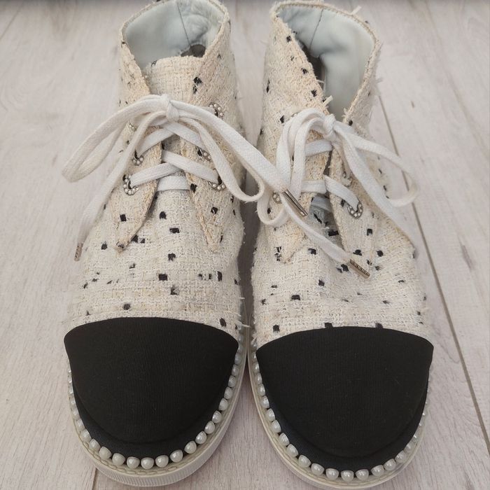 Chanel trampki tweed pearls 39