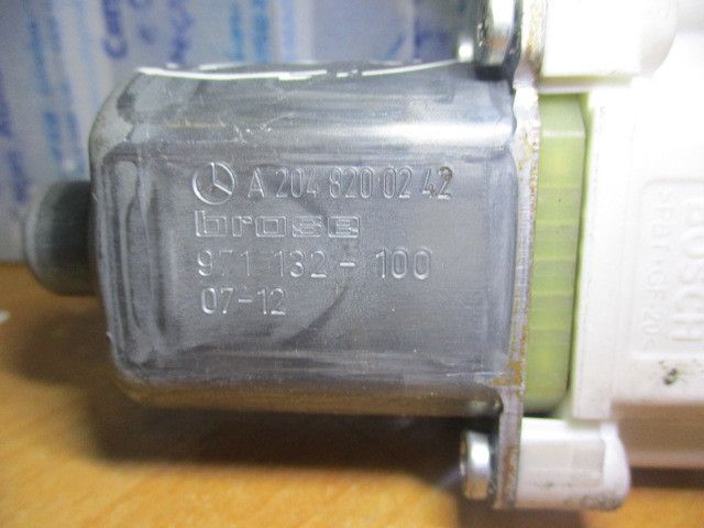 Motor vidro frente direito MERCEDES-BENZ Classe C (W204)