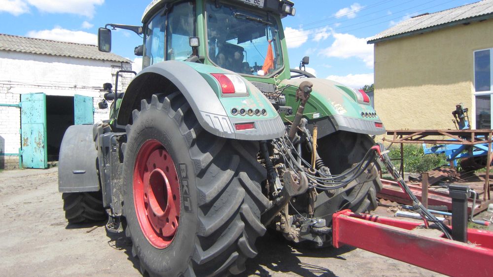 Трактор Fendt-1038
