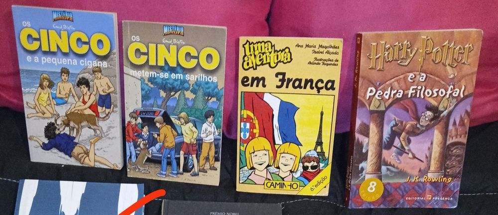 Vários livros ...