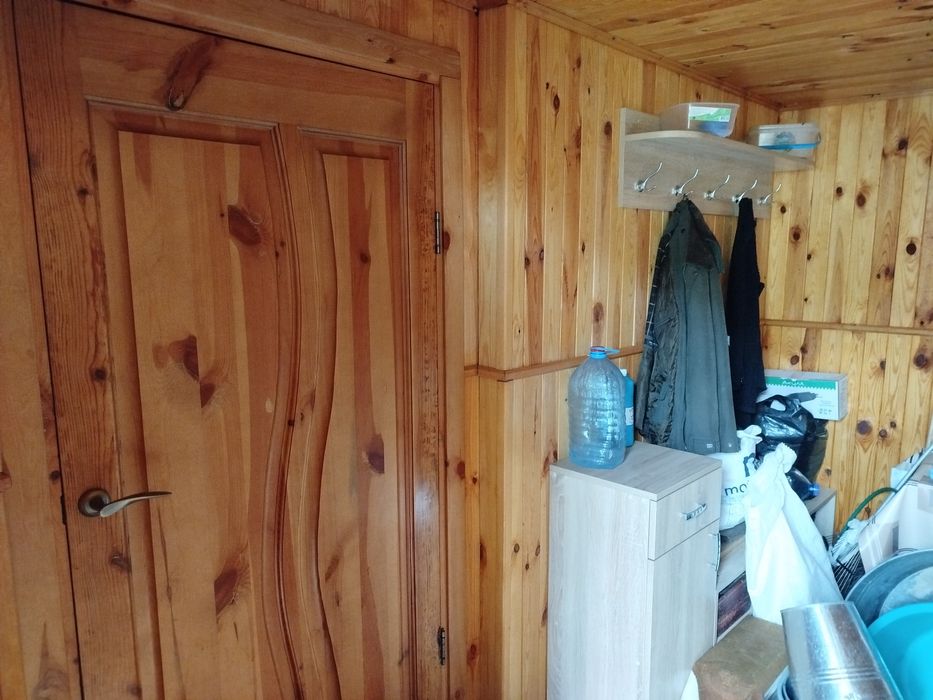 Цегляний будинок с. Різня, доглянутий, чистий, гарне місце, поряд ліс