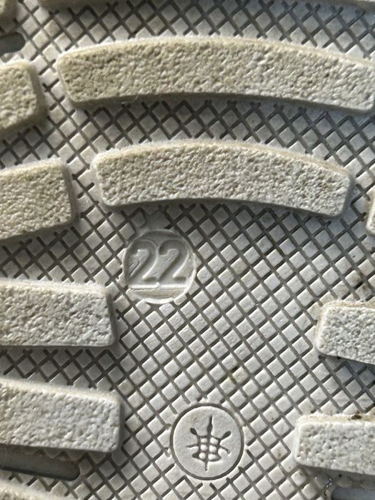 Шкіряні дитячі кросівки/ 22 розмір, стан чудовий