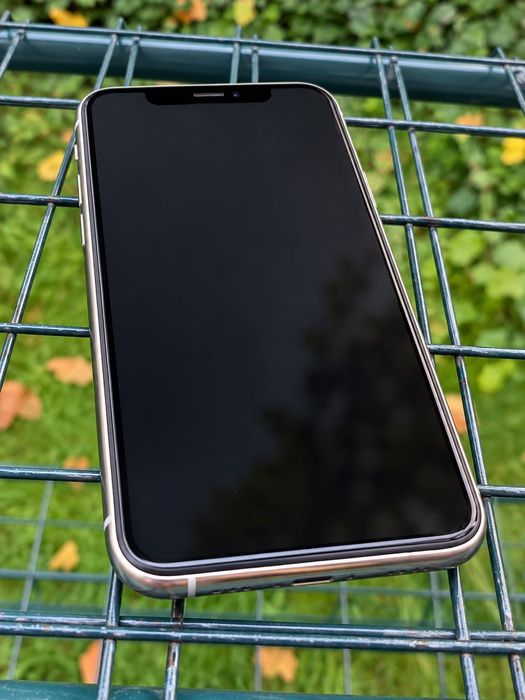 Apple iPhone 11 Pro 256 GB silver / biały, bateria 84%