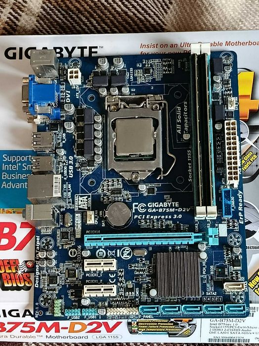 Материнська плата GA-B75M-D2V  LGA1155 з памятю 8гб та процесором