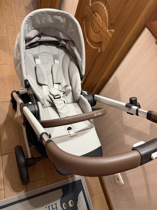 Прогулянкова коляска Cybex Balios S Lux