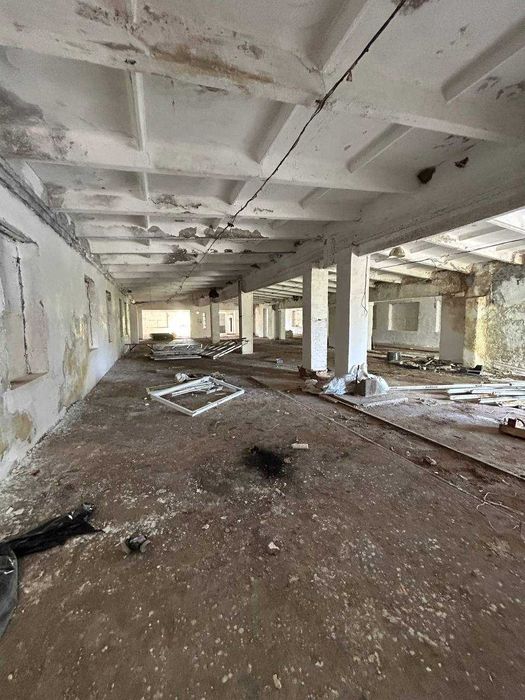 (7) Продаж майнового комплексу у м. Бар (8813)