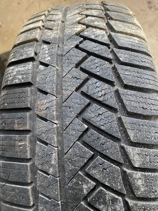 215/55R17 Pojedyncza używana opona zimowa Continental TS850P