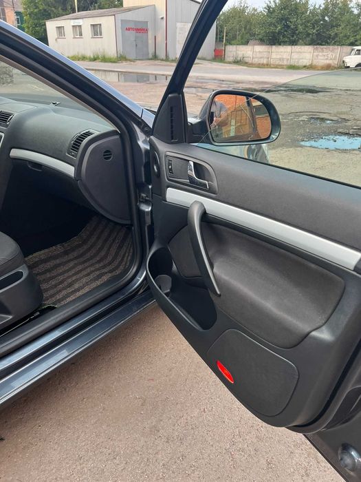 Skoda Octavia 2010 VIN TMBHT61Z1B2088008 фото оголошення 14 з 24