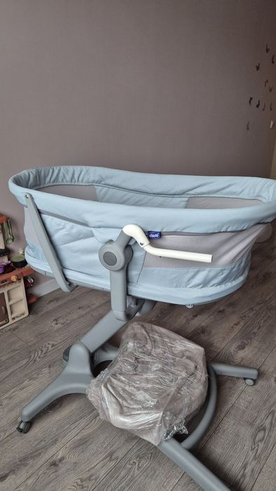 Chicco Baby Hug AIR 4в1 дитяче ліжечко, шезлог, стільчик для годування