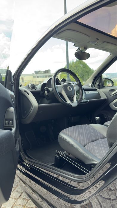 Smart fortwo coupe 0.8 cdi Pulse 54 NACIONAL foto 3