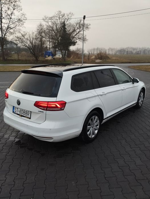 Volkswagen Passat B8 1.6 TDI  120KM 2015 rok .