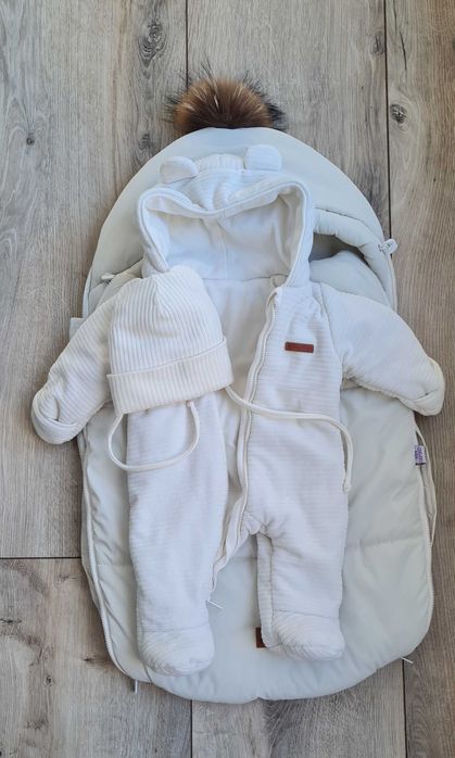 Набор на виписку (конверт, комбез, шапка)