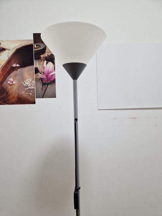 Vendo candeeiro de pé