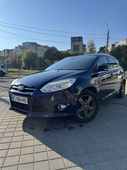 Ford Focus 2013 III покоління комплектація titanium