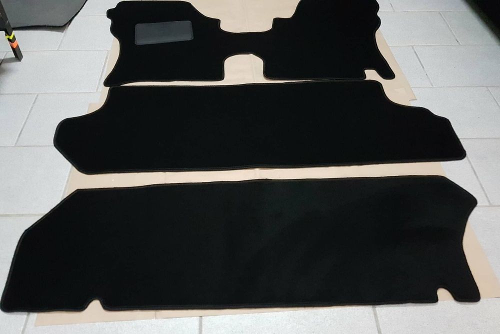 Ford Transit tapetes