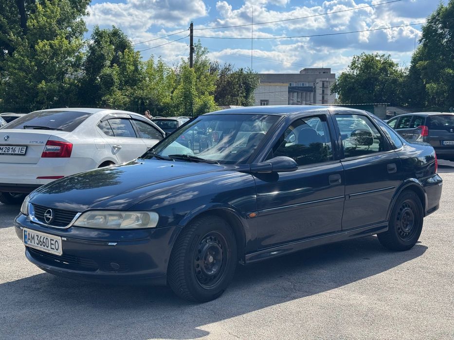 Продам Опель Vectra b 2000