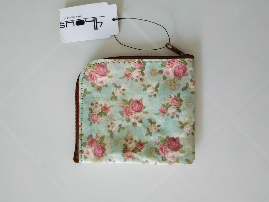 Porta moedas floral NOVO