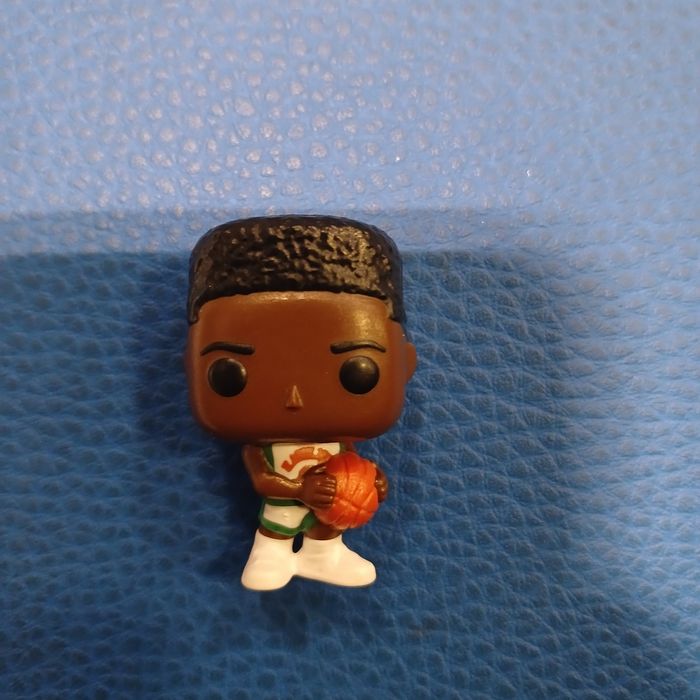 Обміняю Лукаса на тих хто обведений зеленим на другому фото