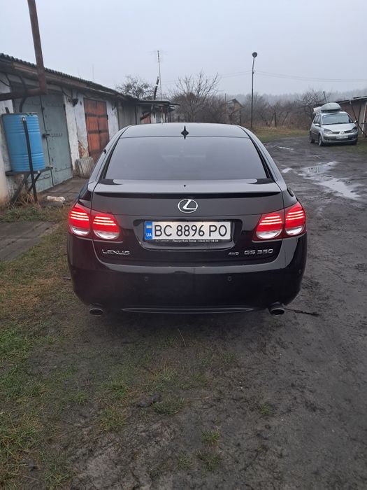 Lexus GS350.            .