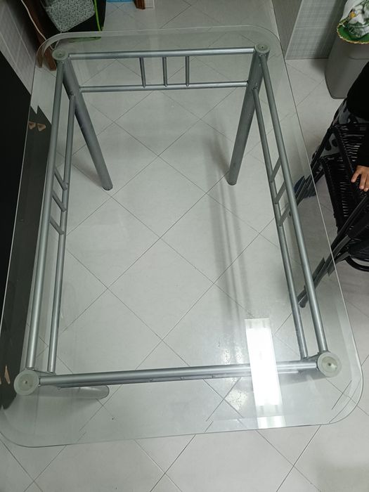 Vendo mesa de vidro
