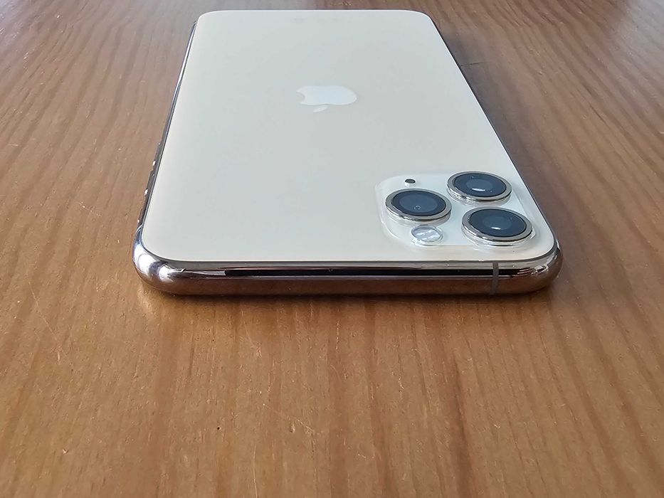 Iphone 11Pro Max 256Gb. 100% de bateria.  Muito bom