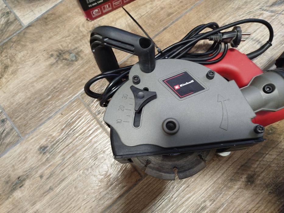 Bruzdownica Einhell TC-MA 1300